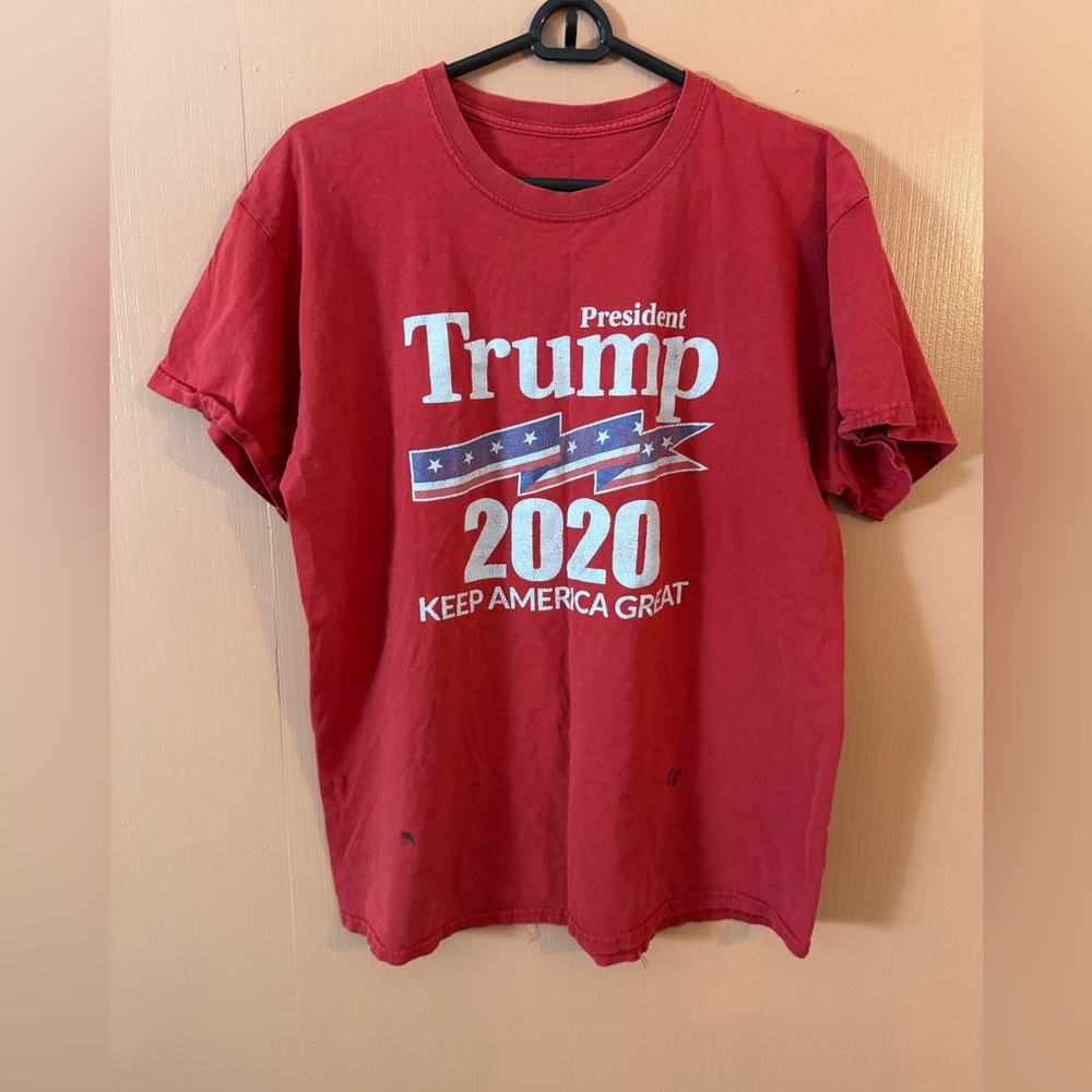 Trump 2020 Graphic Tee L | Red Keep America Great Shirt Political